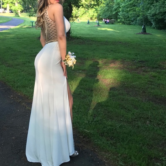 PROM DRESS - Picture 6 of 6